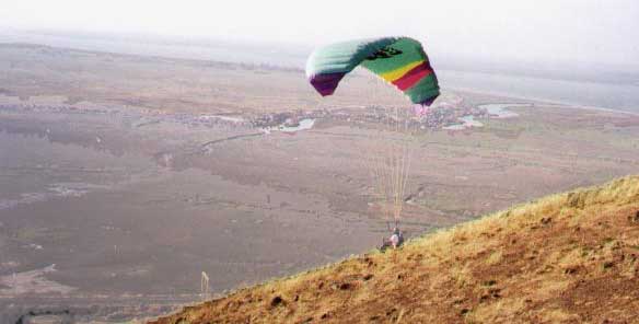 Western Paragliding Association  - Hill side landing?