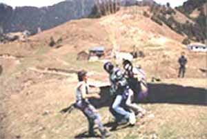 sumit12.jpg (16784 bytes)